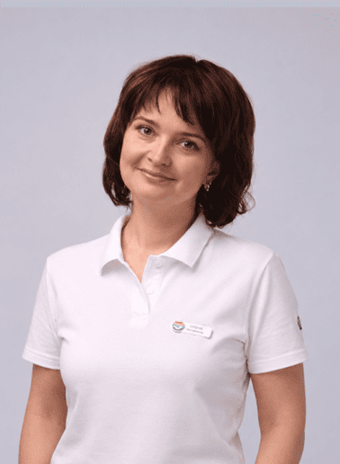 Олена Петрова